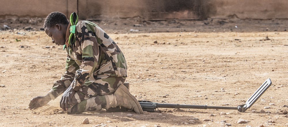 USAF explosive ordnance disposal technicians conduct joint training with Nigerien Armed Forces